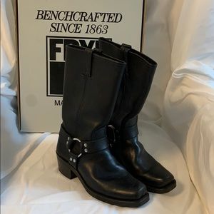 Women’s FRYE Harness 12R Boots